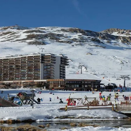 Le Palafour 1 *